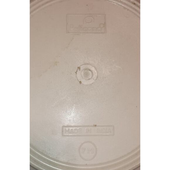Vintage Pelicano 6.5" Insulated Metal Lined Food Storage Container (No Lid) - Picture 4 of 4